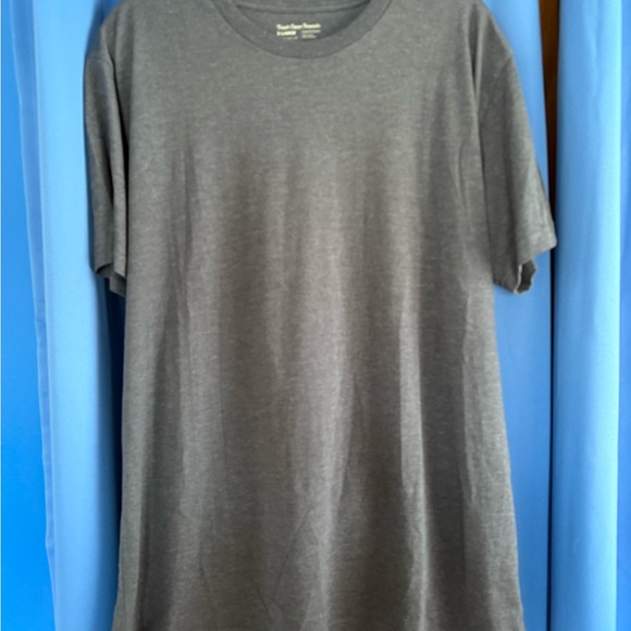 Fresh Clean Threads T-Shirts Set - Picture 3 of 3